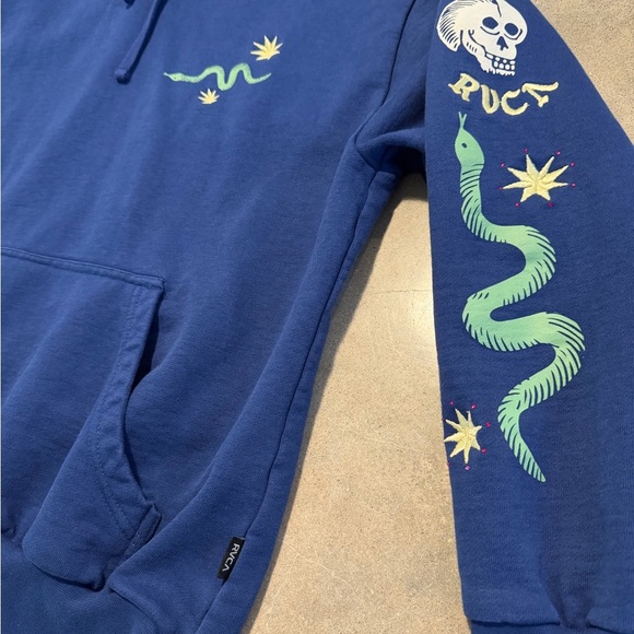 RVCA Tempted Graphic Hoodie in Moody Blue - Picture 3 of 12